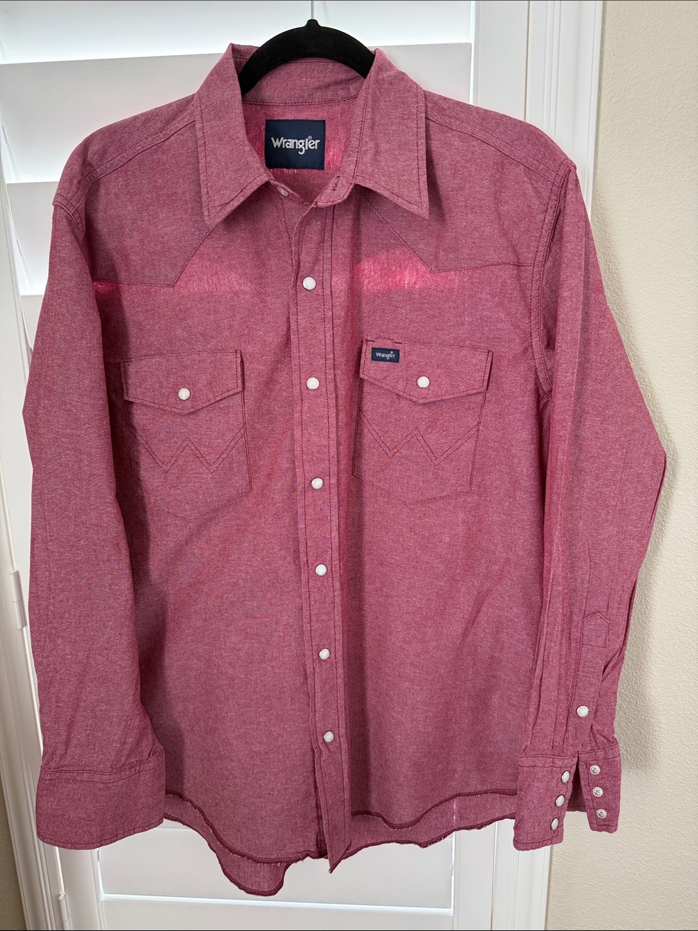 Wrangler Men's Button-Down Long-Sleeve Shirt in Heather Red